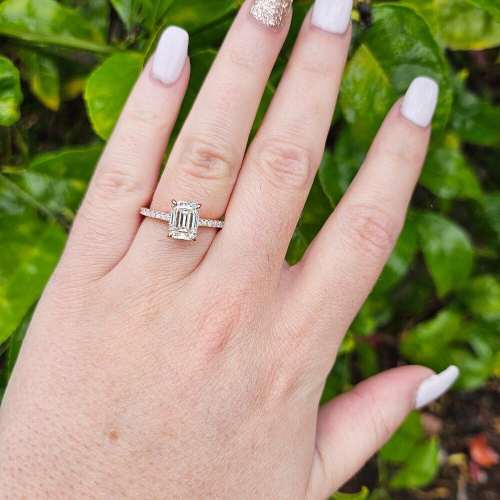 2 CT Rectangle Emerald Cut Moissanite Ring, Sterling Silver, Size 6, Rose Gold - Picture 4 of 8